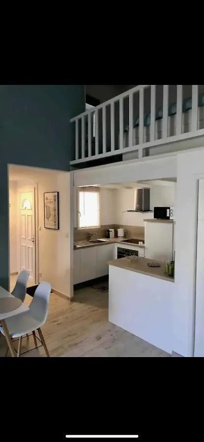 Appartement De Standing Avec Terrasse Saintes-Maries-de-la-Mer Apartment