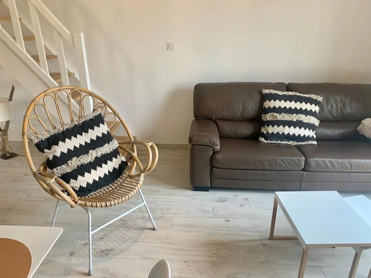 Appartement De Standing Avec Terrasse Saintes-Maries-de-la-Mer 0*,  France