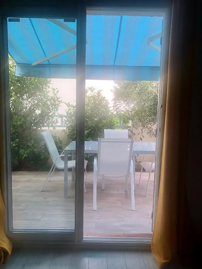 Apartment Appartement De Standing Avec Terrasse Saintes-Maries-de-la-Mer